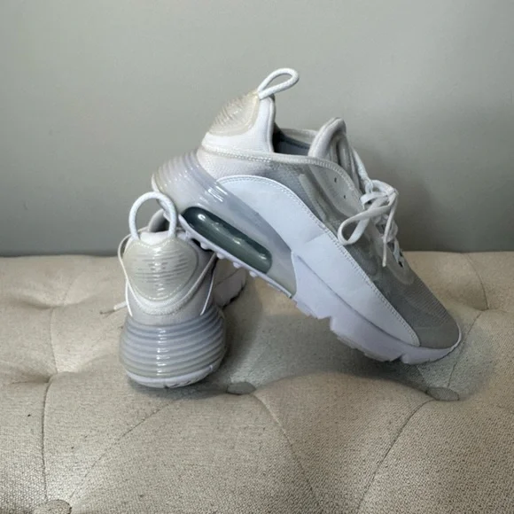 Nike AirMax 2090 - Picture 4 of 6